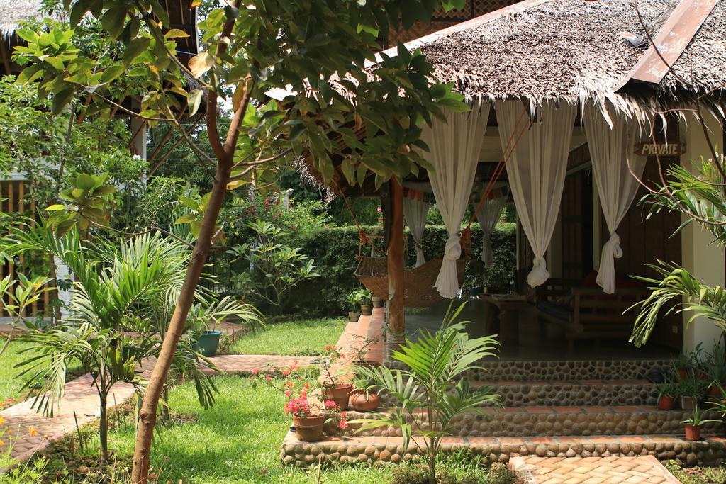Fox & The Firefly Cottages Loboc Buitenkant foto